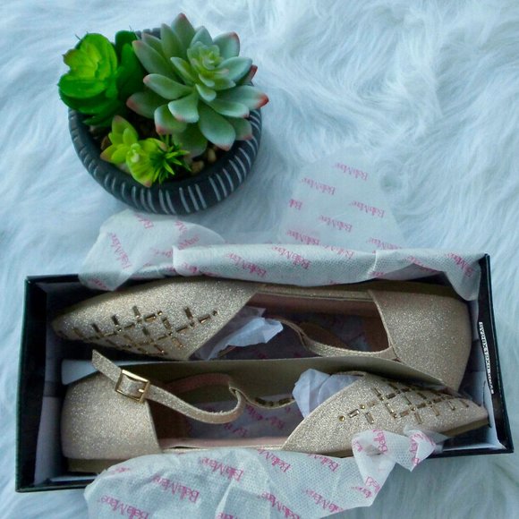 *SOLD*Champagne Glittery Flats with Ankle - Picture 7 of 7